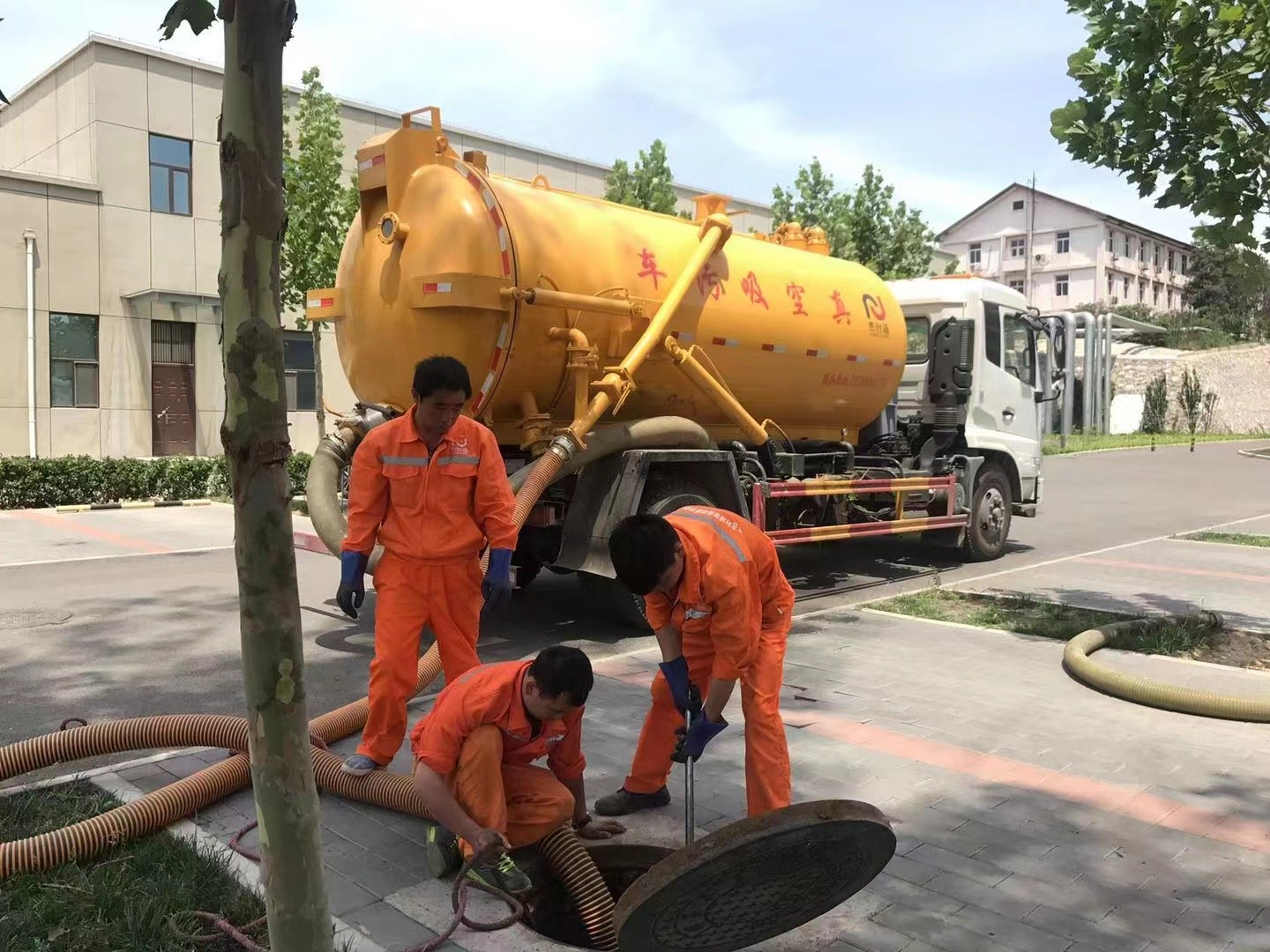 晋中化粪池清理与5-8吨吸粪车施工效率分析